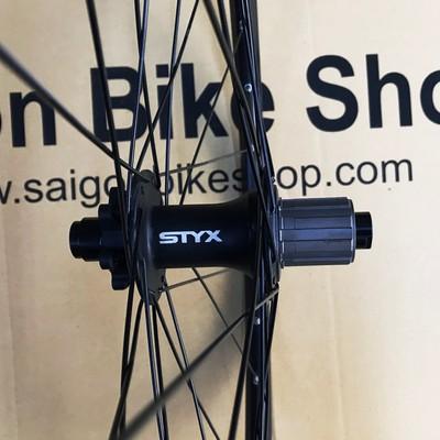 Cặp đùm STYX - khóa ti trước 12mm, sau 15mm